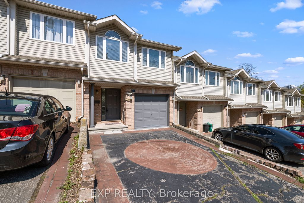 Photo of 8A Hainer Street, St. Catharines, ON L2S 1M4 (MLS # X13043862)