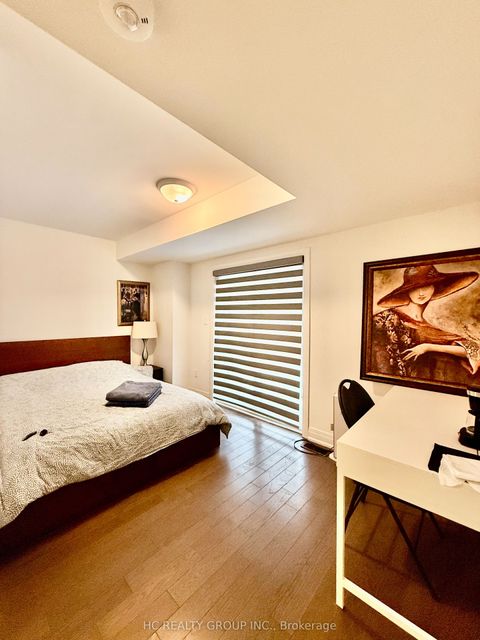 2130 Royal Gala Circle Backyard Apt. Mississauga ON L4Y 0H2