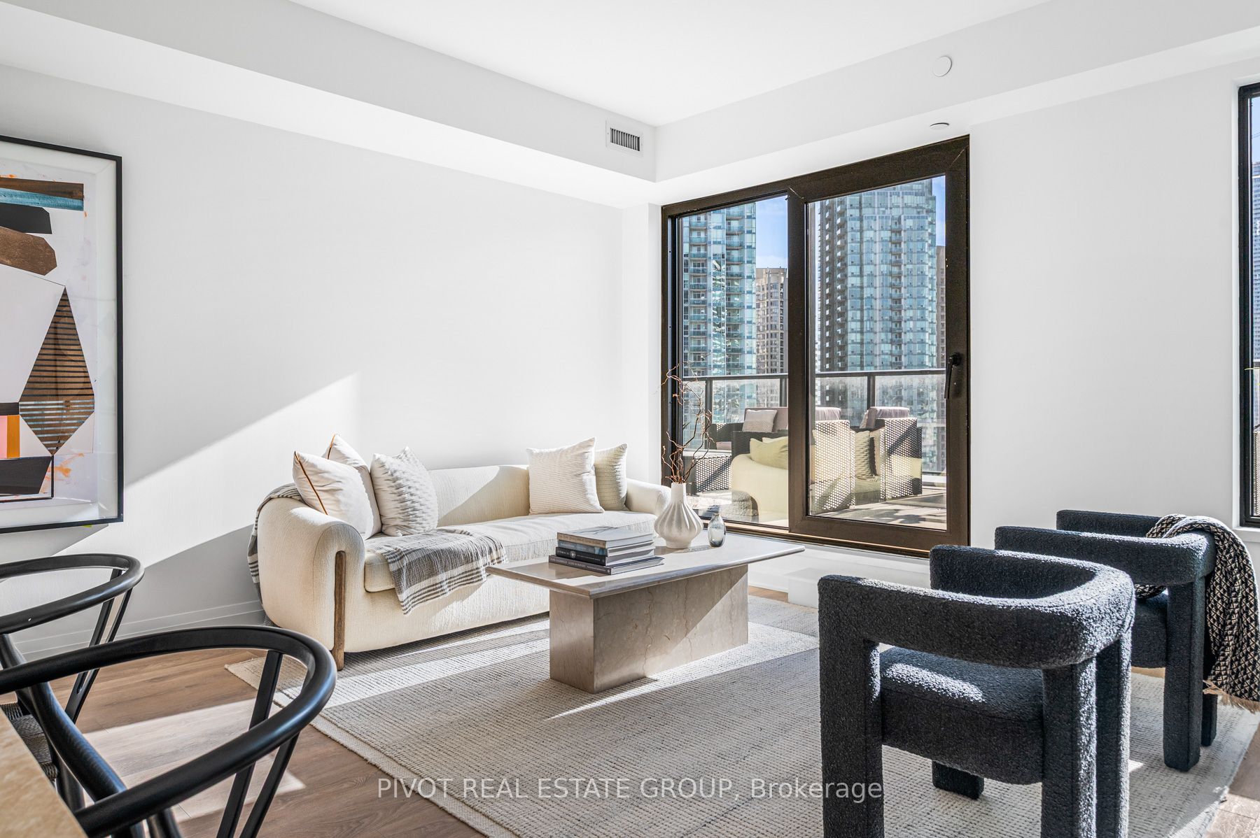 4015 The Exchange N/A 1307