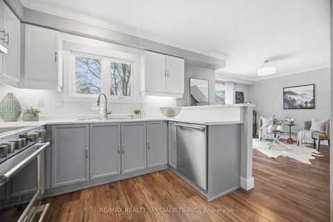 6859 Edenwood Drive 25 Mississauga ON L5N 5Z8