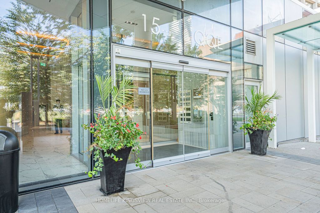 Photo of 15 Queens Quay N/A E #923, Toronto, ON M5E 0C5 (MLS # C12428802)
