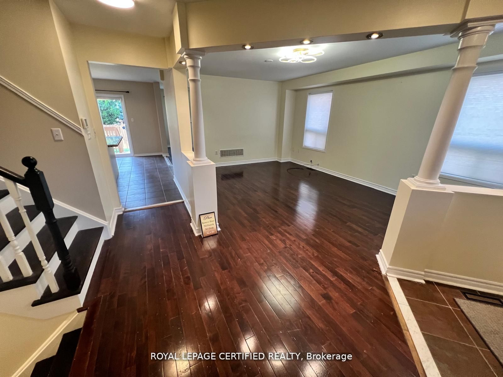 426 Orange Walk Crescent