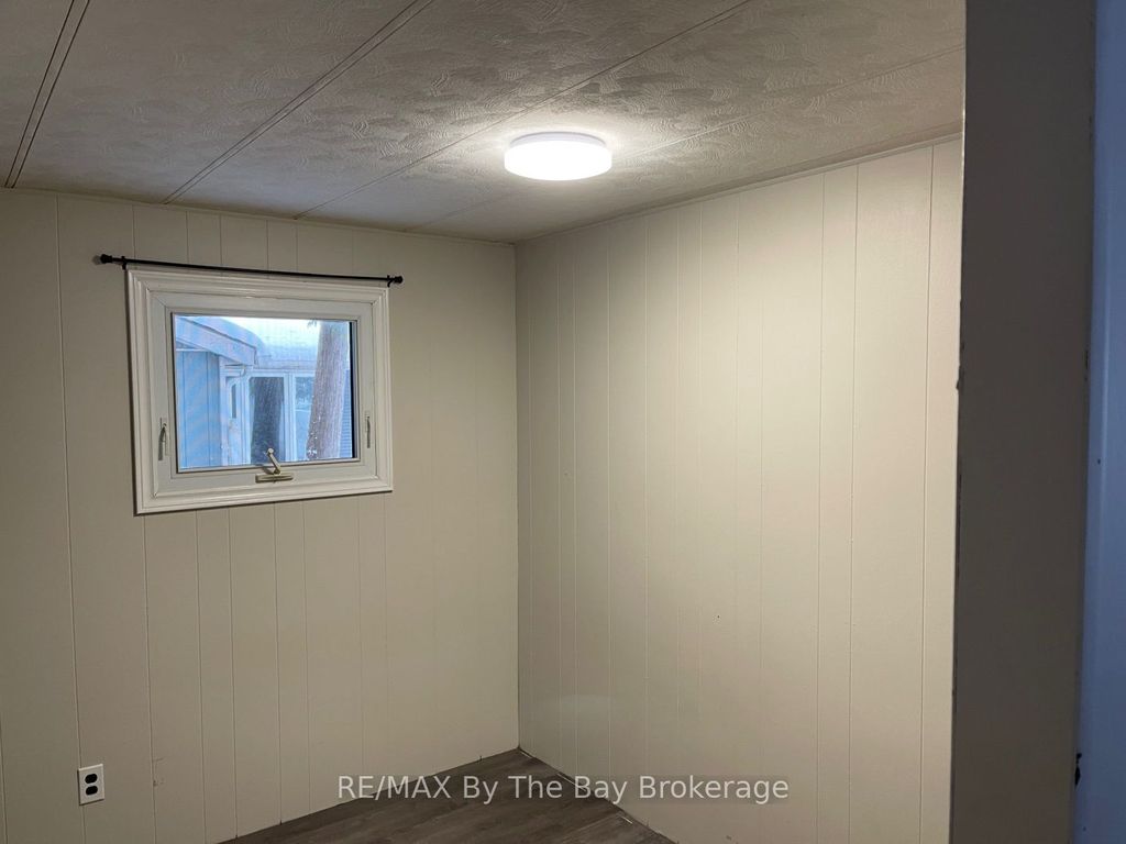 Photo of 17 Cedar Grove Parkway, Wasaga Beach, ON L9Z 1T4 (MLS # S12710714)