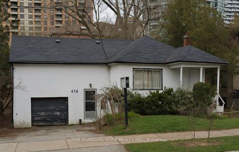 Photo of 414 Kenneth Avenue, Toronto, ON M2N 4W1 (MLS # C12407001)