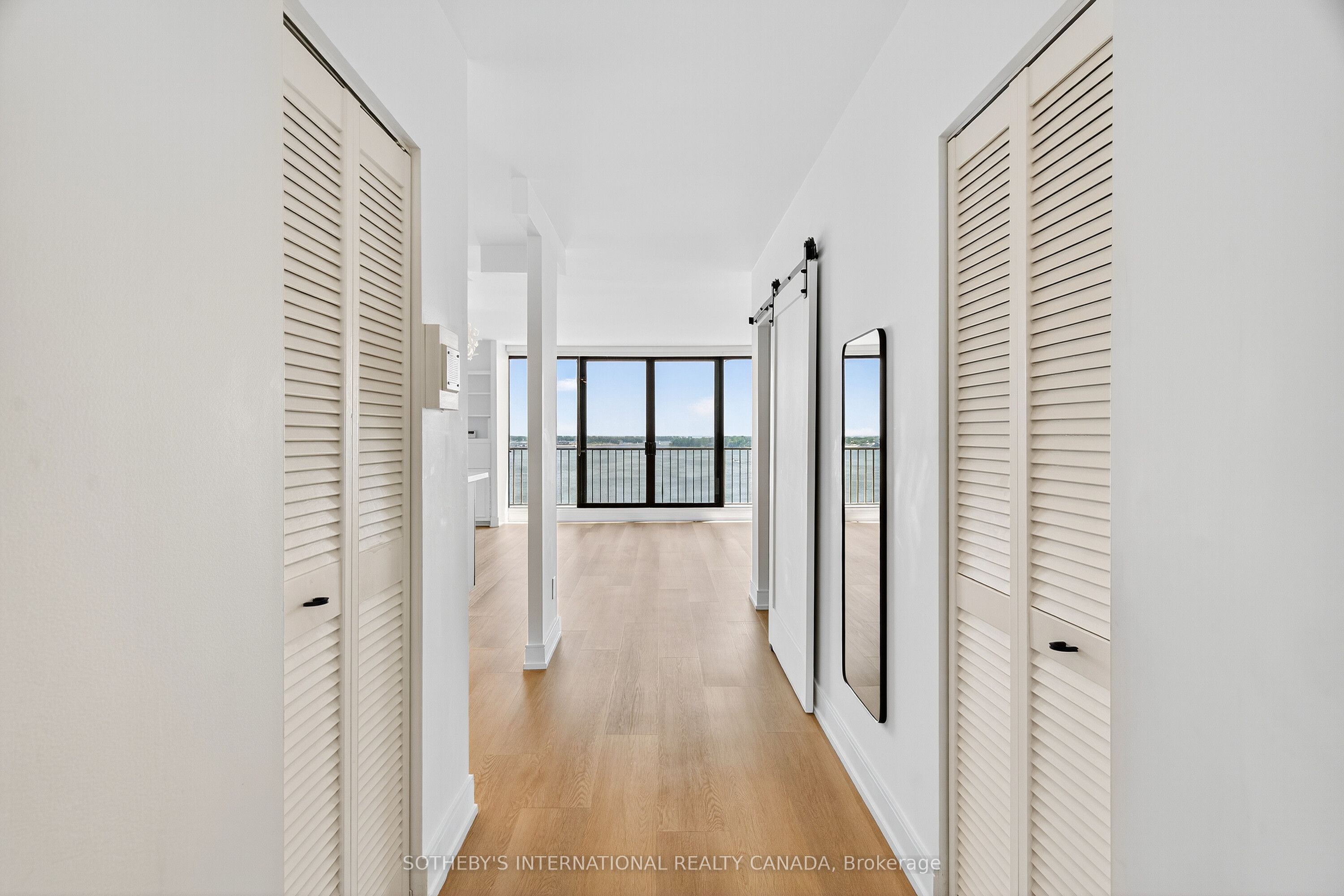 33 Harbour Square 1423