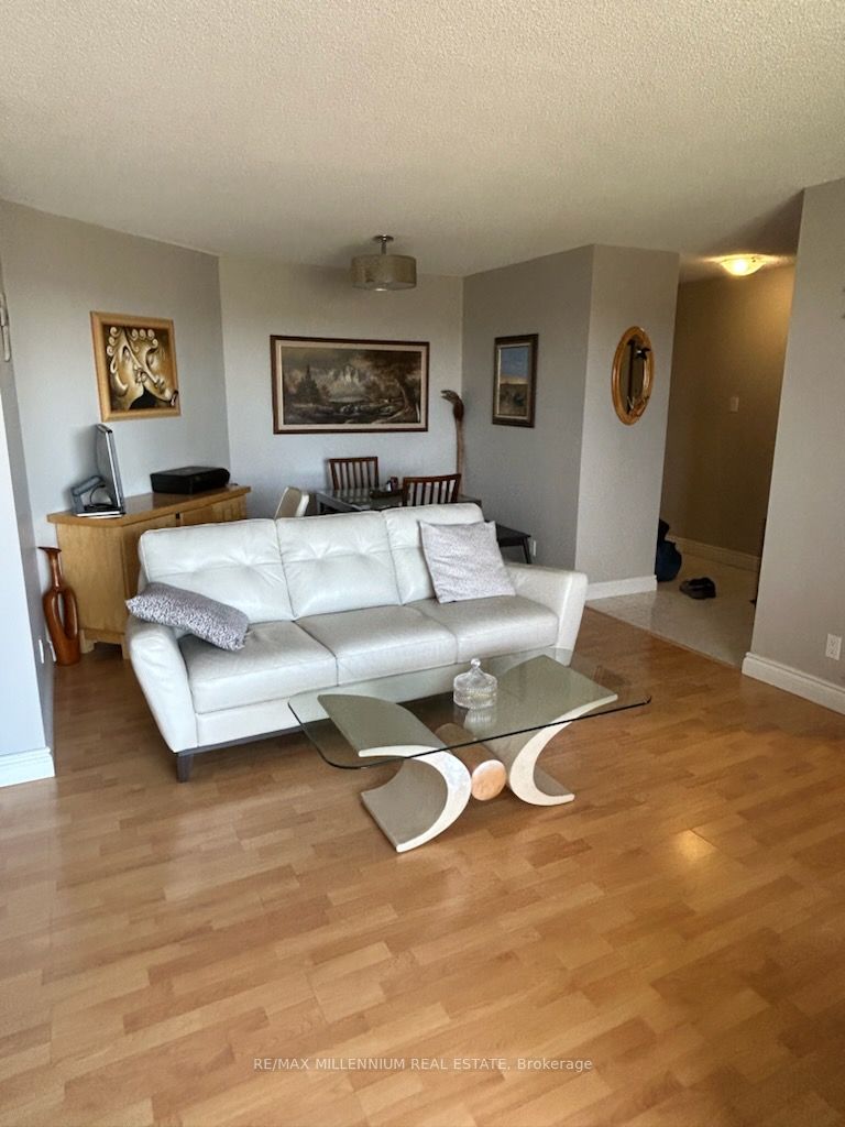 61 Markbrook Lane 811