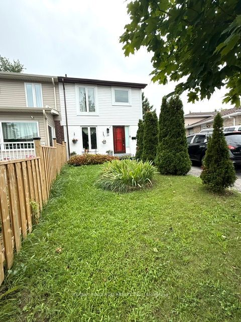 25 Whiteleas Avenue