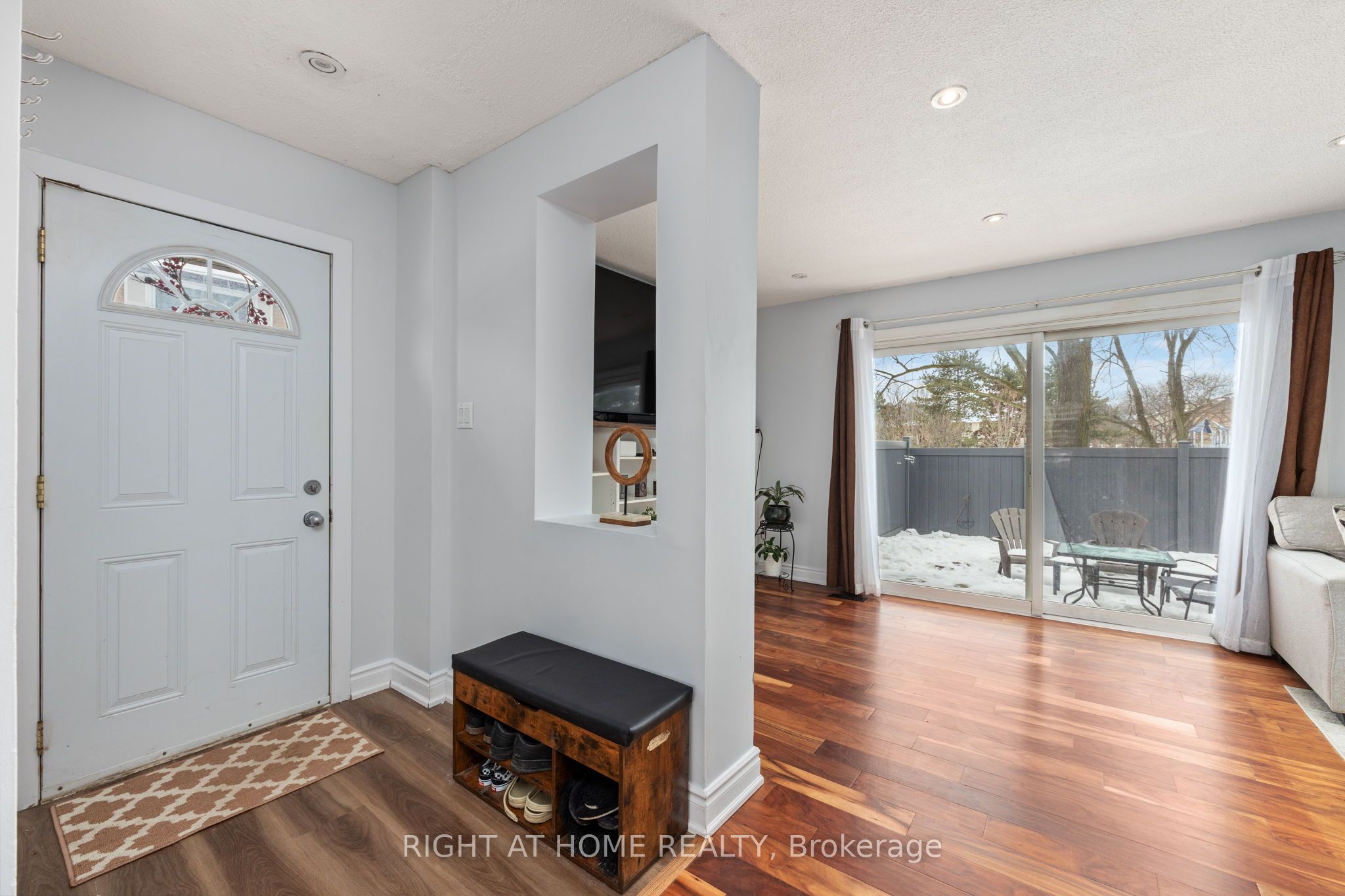 120 Falconer Drive 25