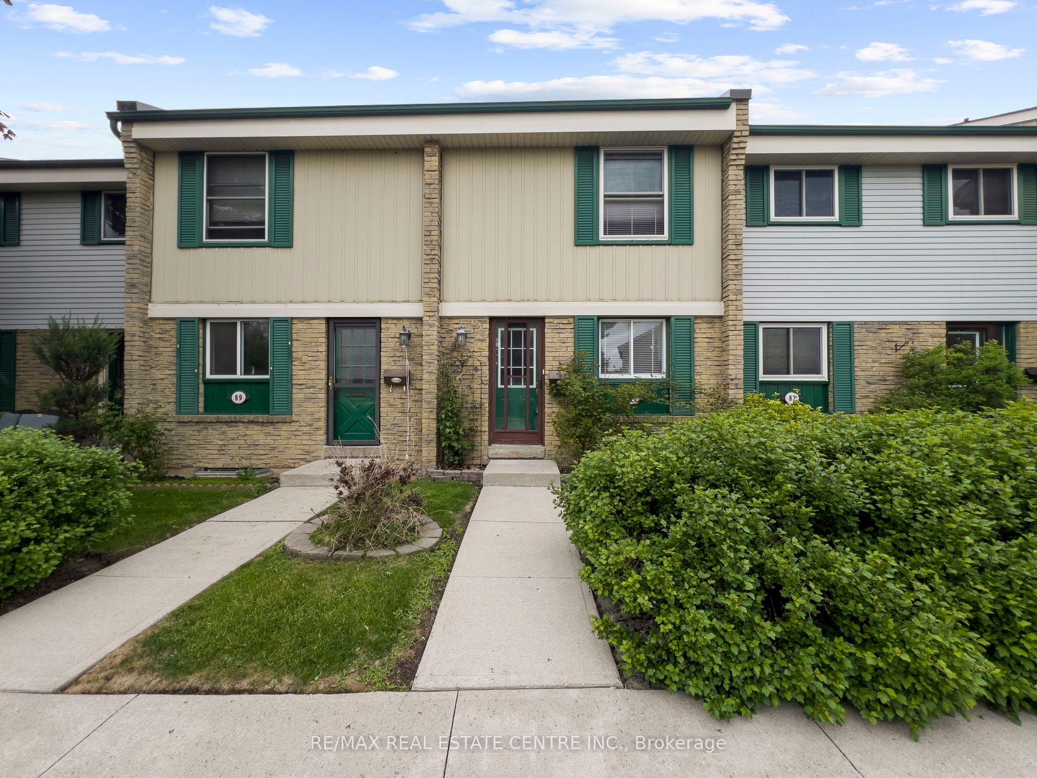 2779 Gananoque Drive 88