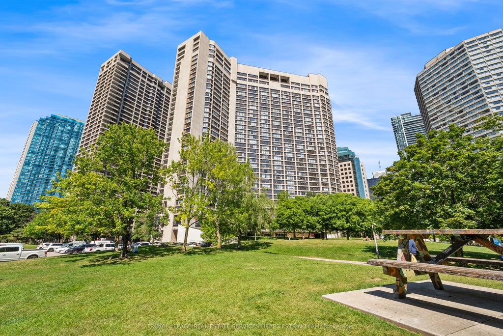 Photo of 33 Harbour Square #411, Toronto, ON M5J 2G2 (MLS # C13790444)