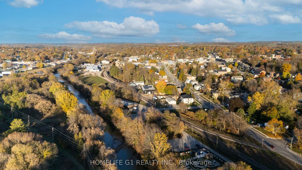 Photo of 241 W Charles Street W, Ingersoll, ON N5C 2M5 (MLS # X12498402)