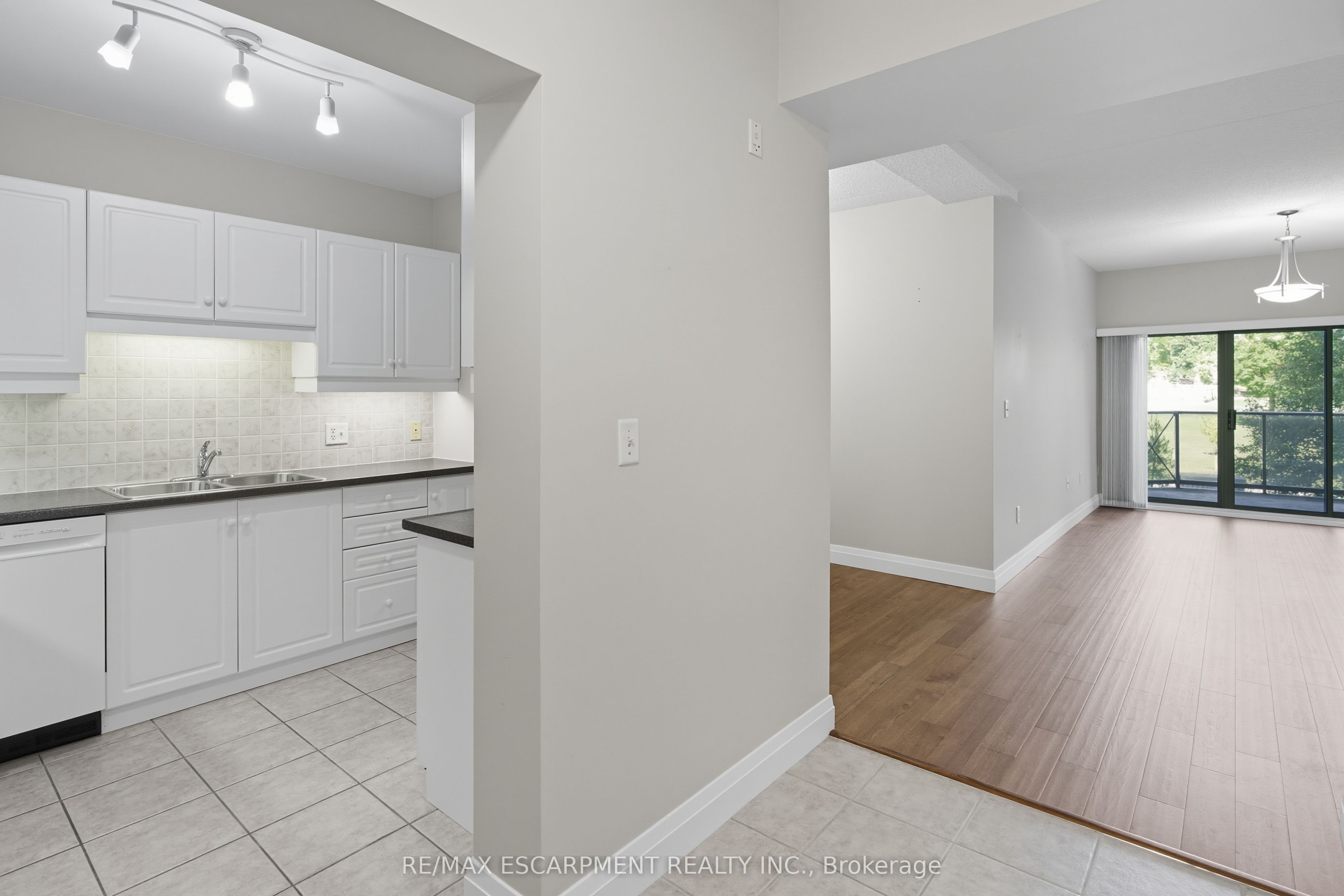 2075 Amherst Heights Drive 211