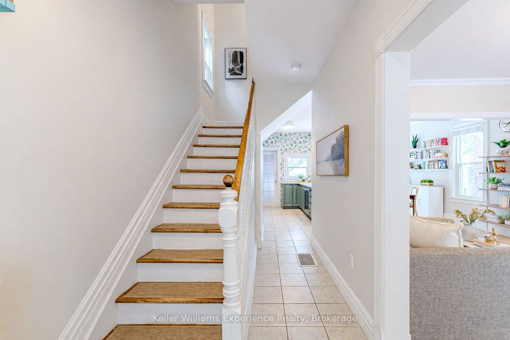 Photo of 452 7th Street E, Owen Sound, ON N4K 1J4 (MLS # X12814088)