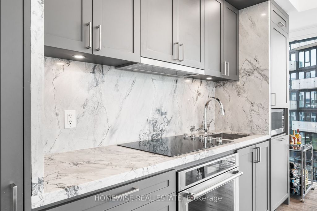 Photo of 470 Front Street W #1012, Toronto, ON M5V 0V6 (MLS # C12475763)