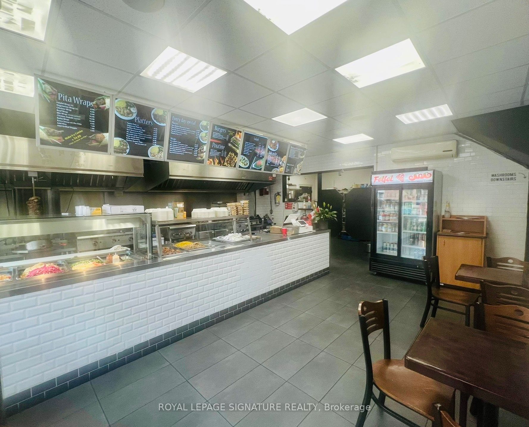 761 Dundas Street W