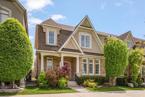 6 Park Glen Lane Markham ON L6C 0X9