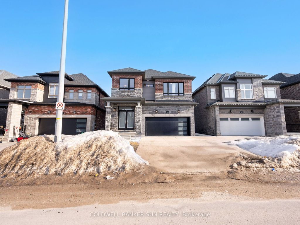 Photo of 172 FRANKLIN Trail, Barrie, ON L9J 0J2 (MLS # S12654416)