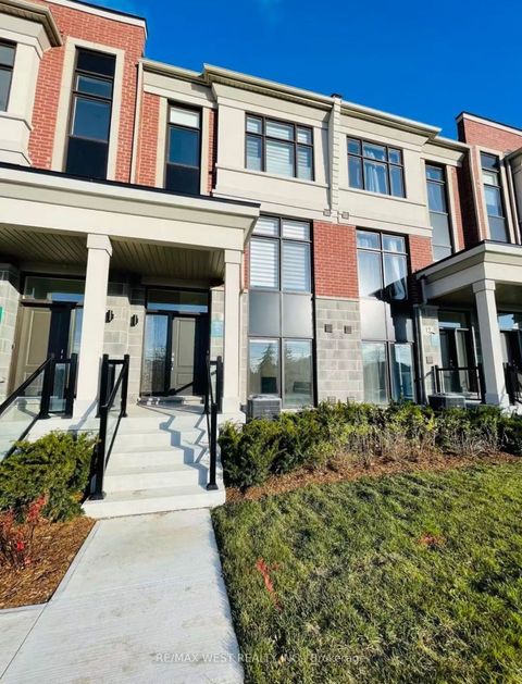 14 Pantheon Lane BSMT Markham ON L6E 0V3