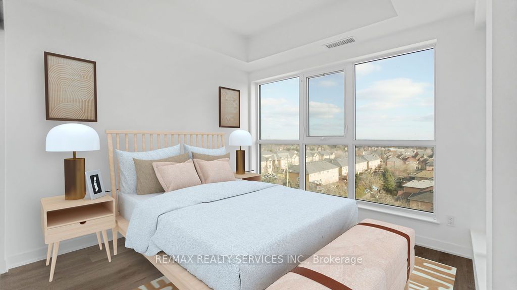405 Dundas Street W 620