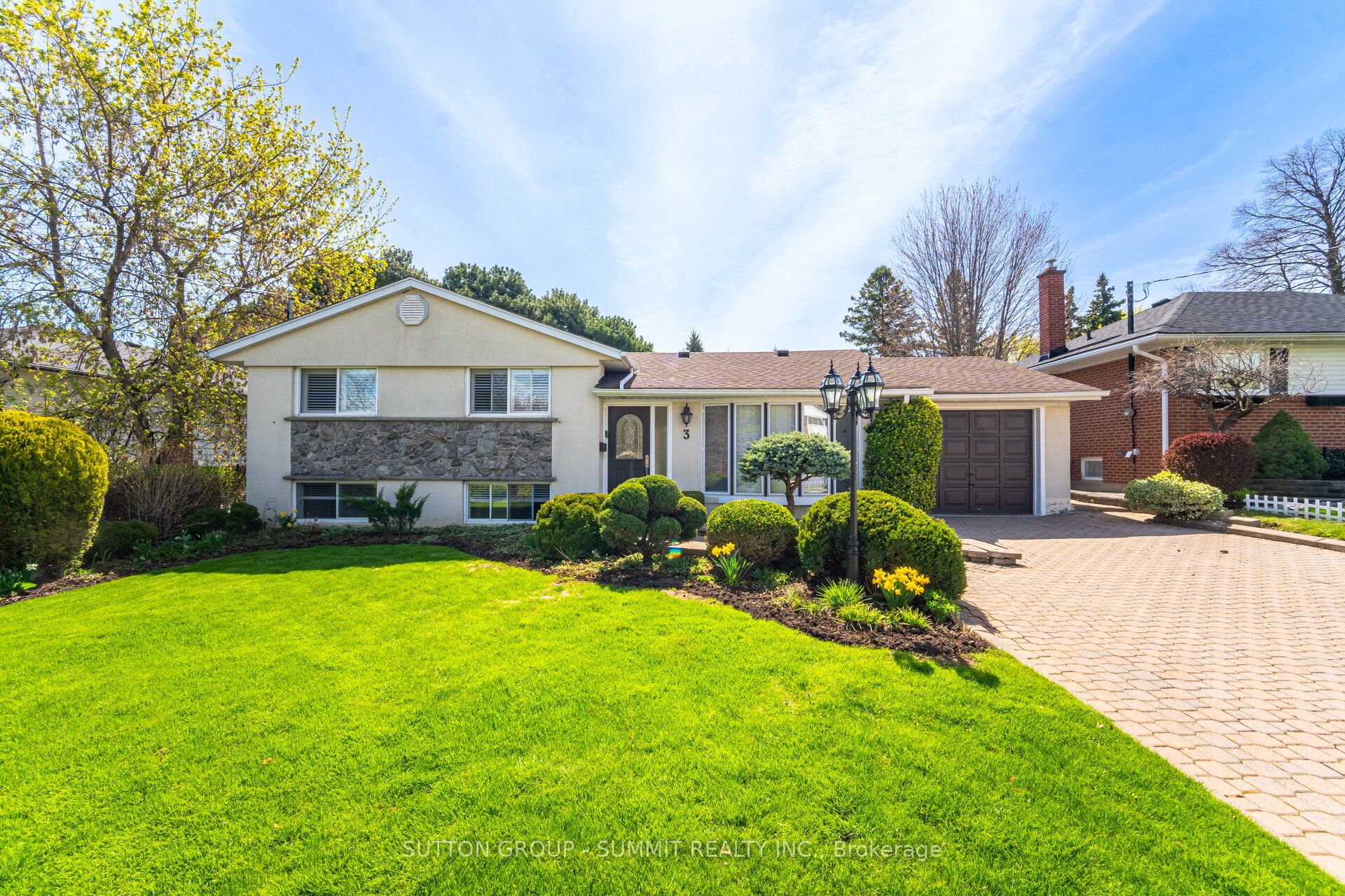 3 Donata Drive