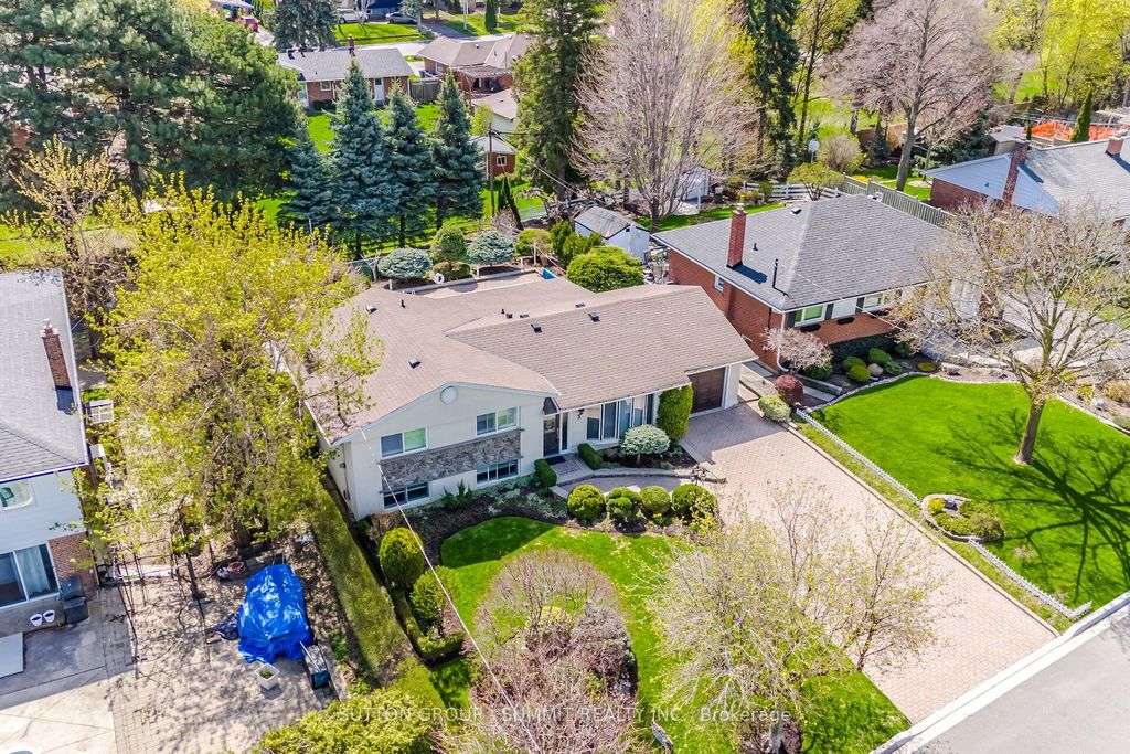 Photo of 3 Donata Drive, Mississauga, ON L5M 1T2 (MLS # W13054670)