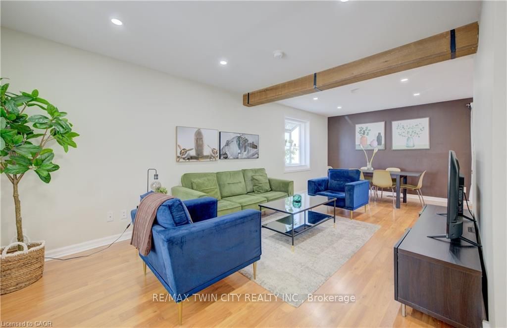 Photo of 350 Victoria Street S, Kitchener, ON N2M 3A5 (MLS # X12892002)