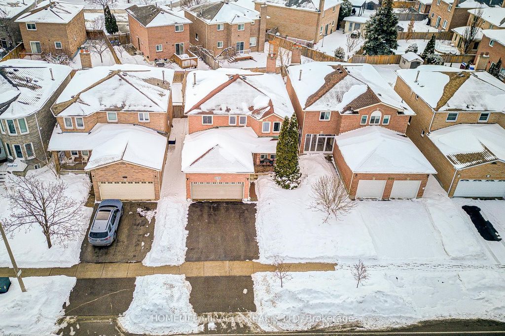 Photo of 5128 Guildwood Way, Mississauga, ON L5R 2S7 (MLS # W12778060)