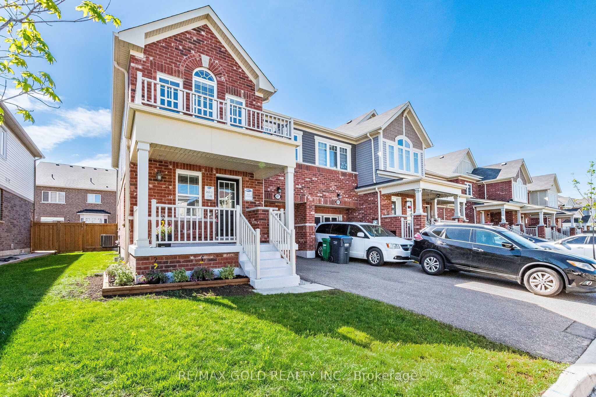 87 Benhurst Crescent