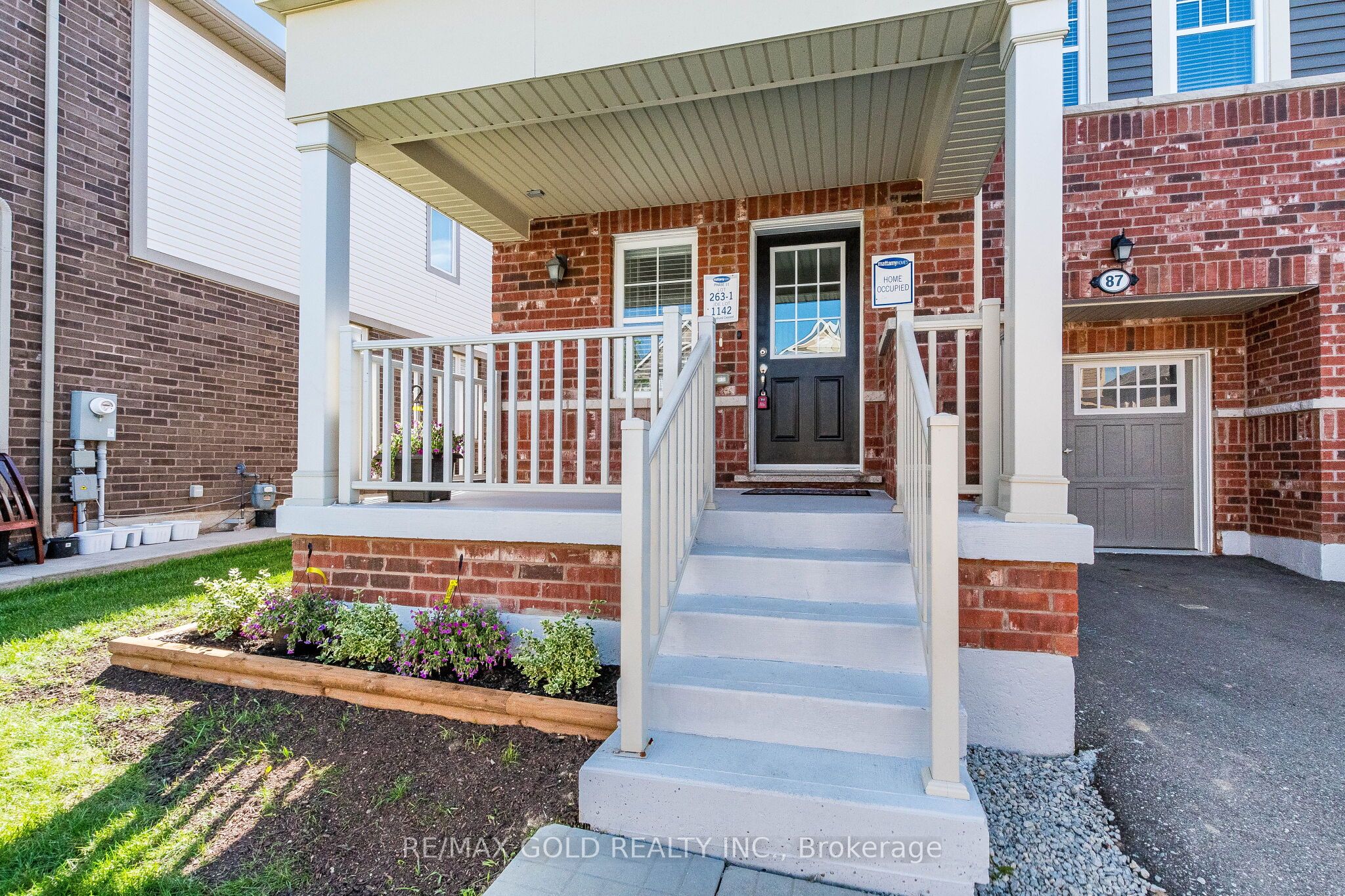 87 Benhurst Crescent