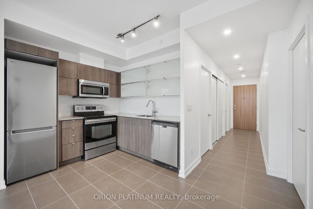 Photo of 170 Fort York Boulevard #2111, Toronto, ON M5V 0E6 (MLS # C13085680)
