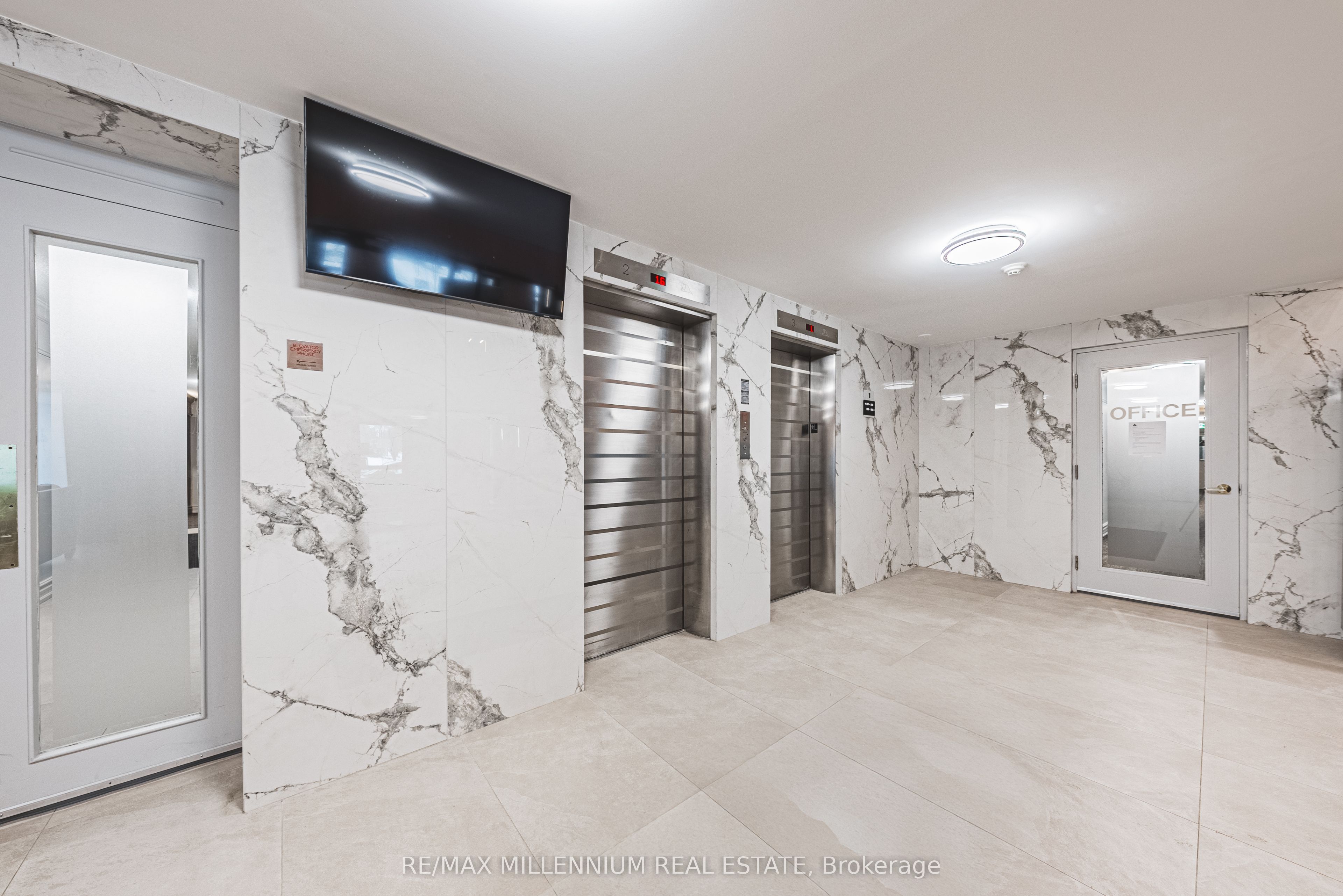 2160 Lakeshore Road 309