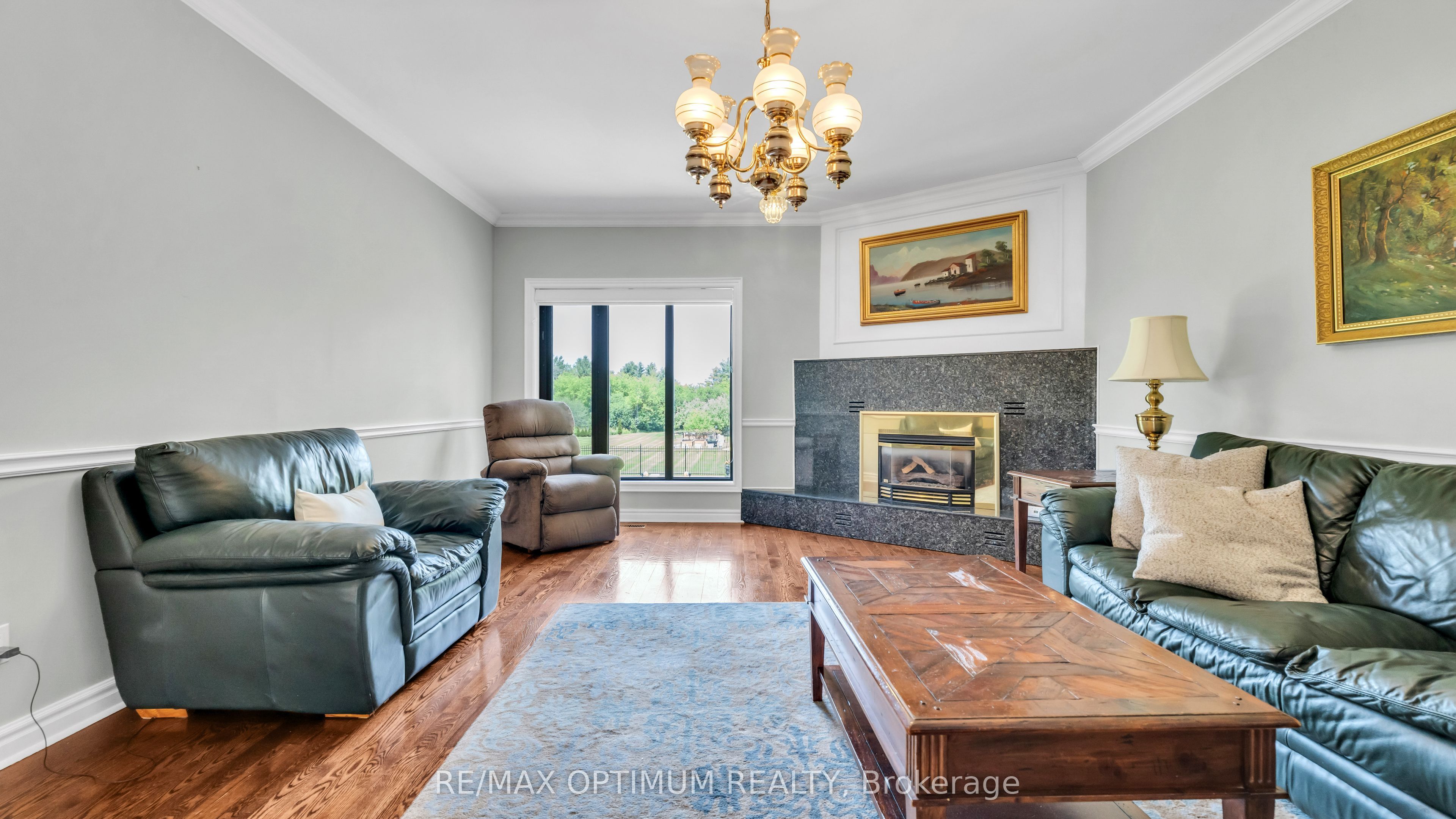 37 Fenton Way