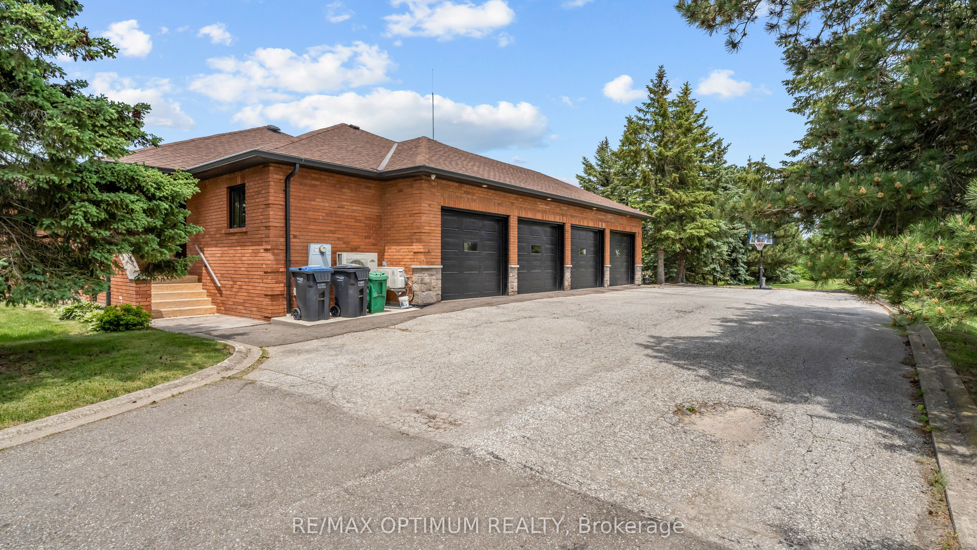 37 Fenton Way