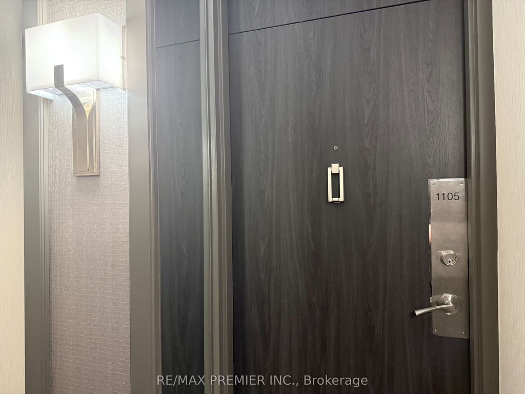 Photo of 260 Scarlett Road #1105, Toronto, ON M6N 4X6 (MLS # W12417896)