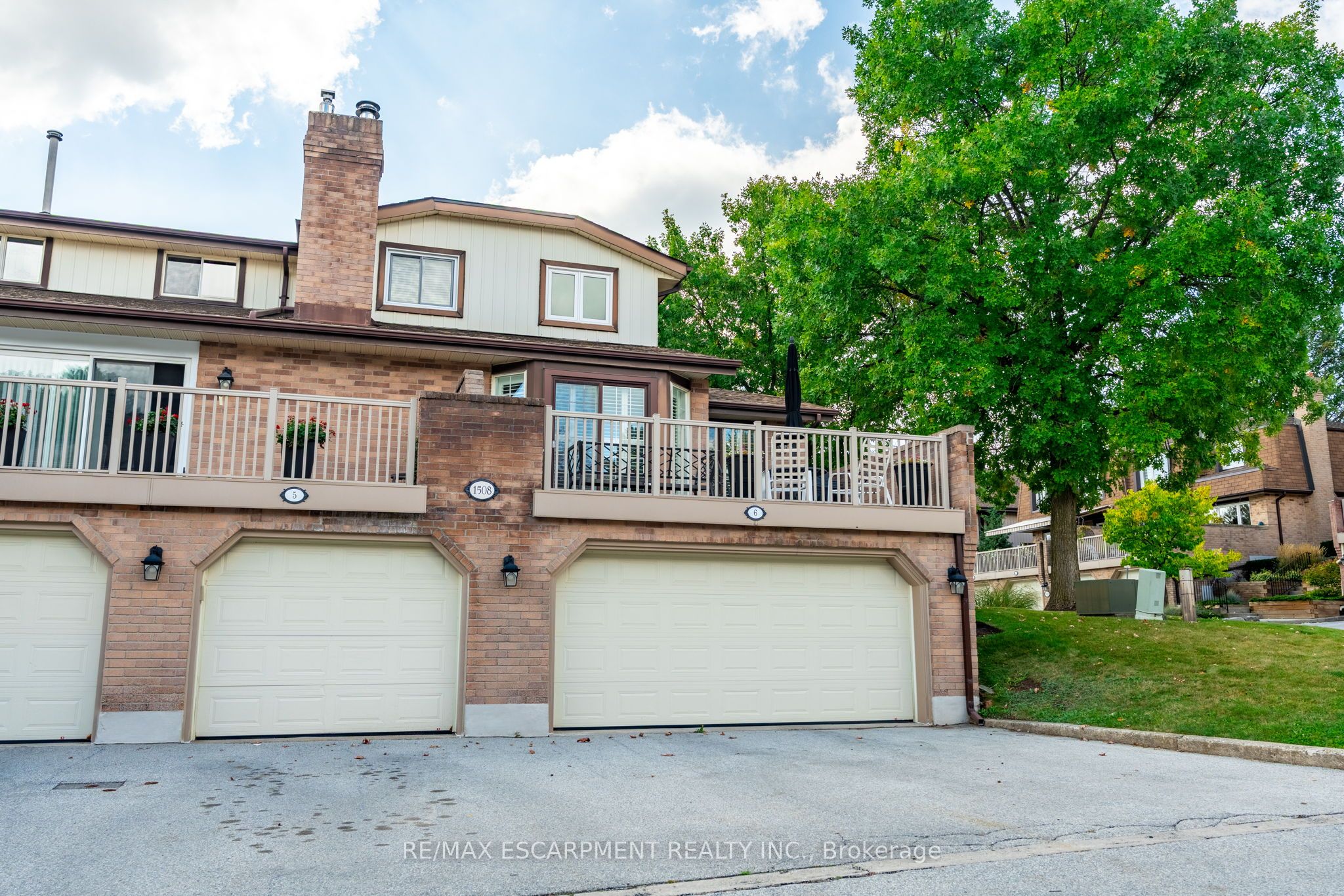1508 Upper Middle Road 6
