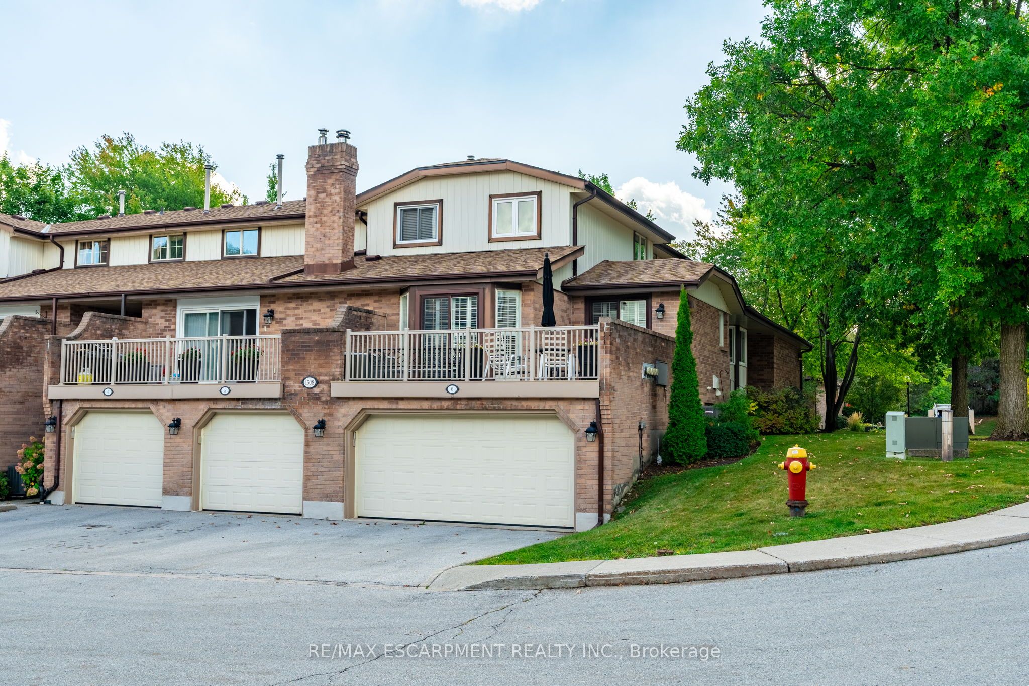 1508 Upper Middle Road 6