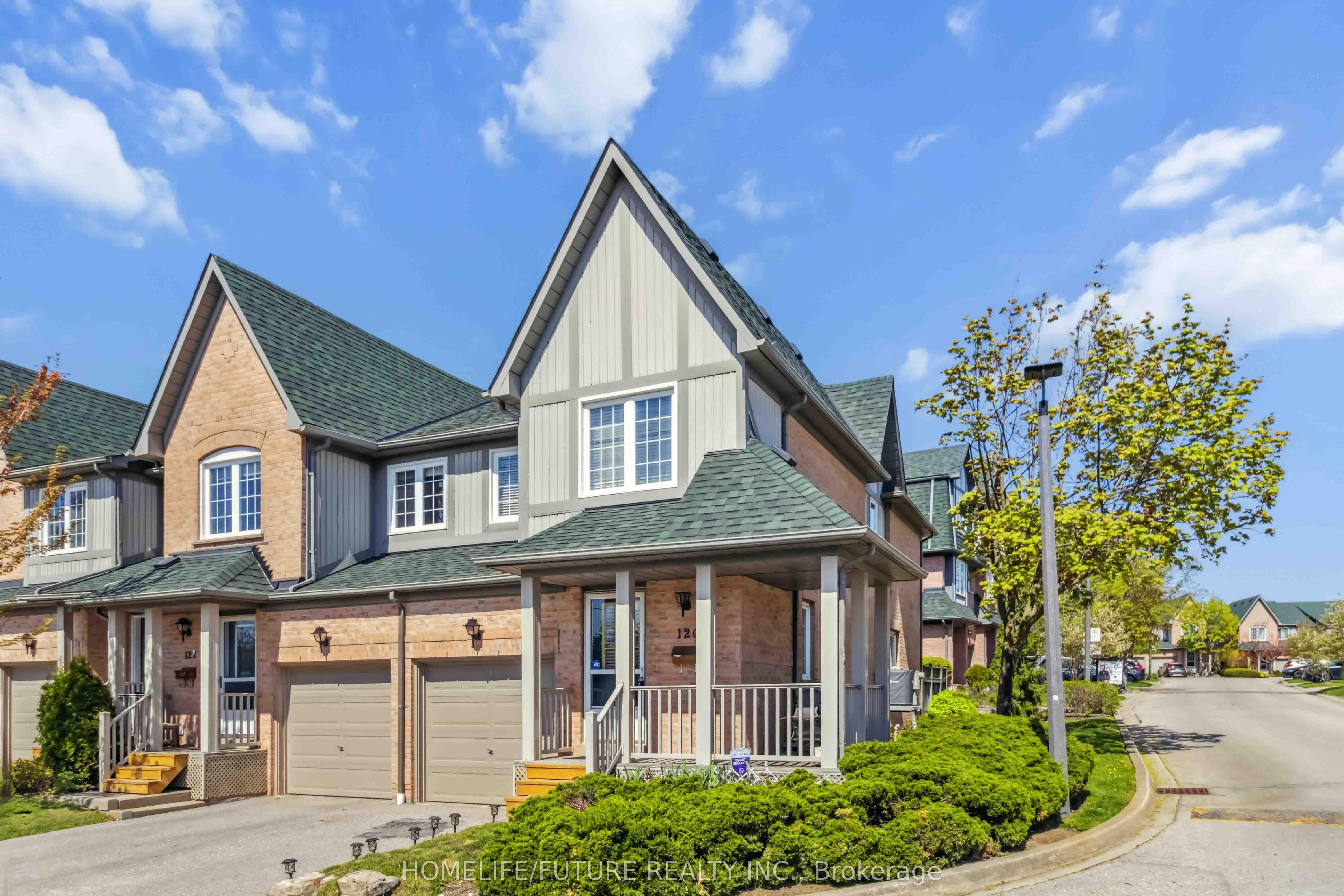 2945 Thomas Street TH 126