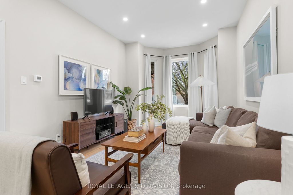 Photo of 28 Argyle Street, Toronto, ON M6J 1N4 (MLS # C13027210)