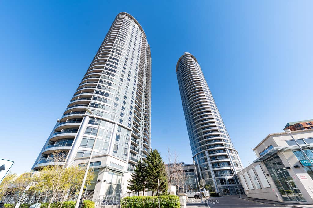 Photo of 135 Village Green Square #1423, Toronto, ON M1S 0G4 (MLS # E13434266)