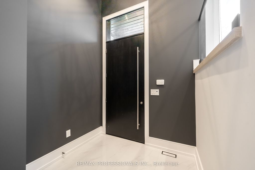 Photo of 214 Aldercrest Road, Toronto, ON M8W 4J4 (MLS # W12601244)