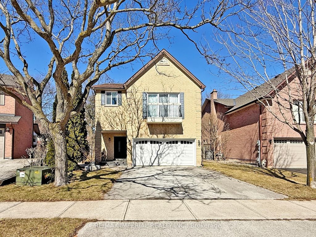 Photo of 140 Romain Crescent, Oakville, ON L6H 5A6 (MLS # W13045476)