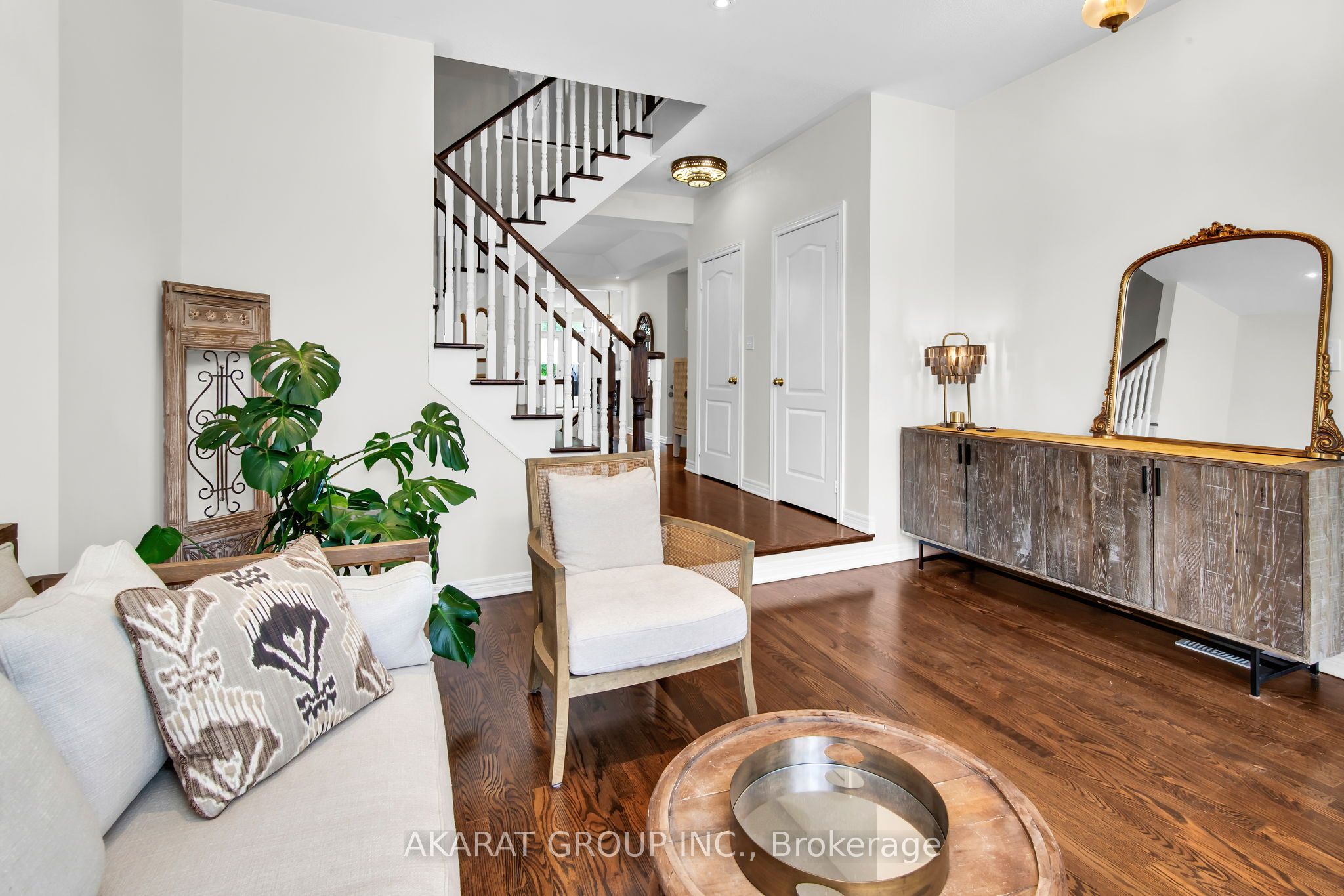 1148 Woodington Lane