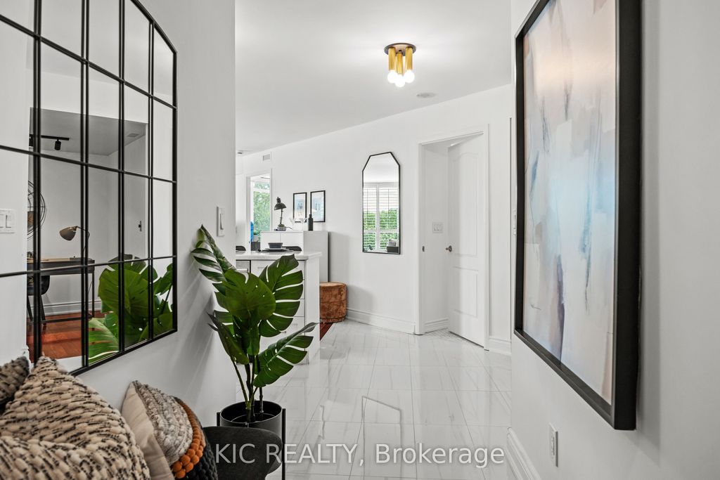 Photo of 219 Fort York Boulevard #409, Toronto, ON M5V 1B1 (MLS # C12425550)