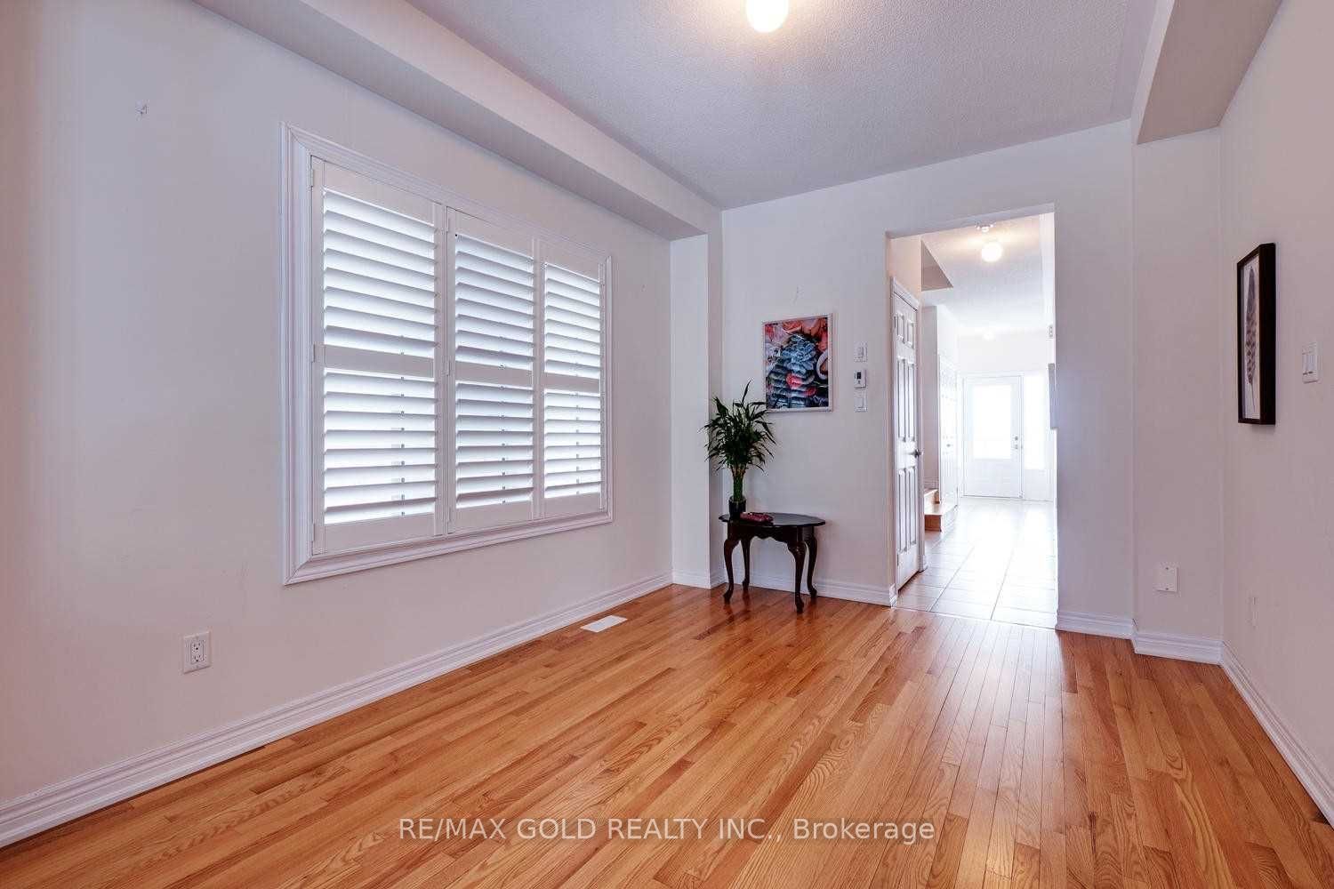 71 Lanark Circle Upper