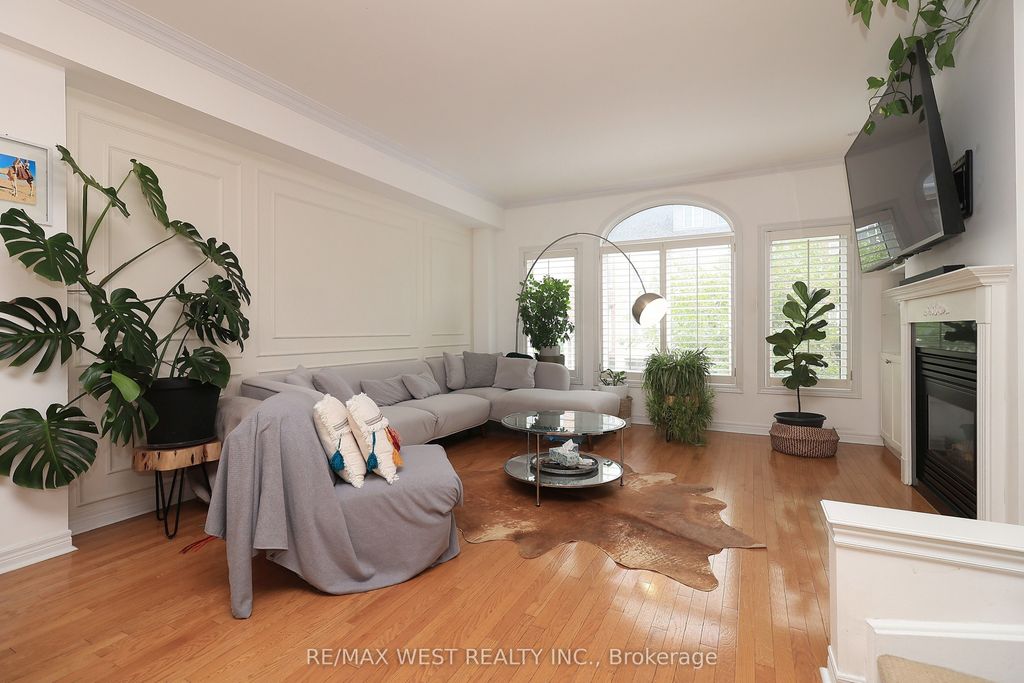 Photo of 8 James Stock Path, Toronto, ON M8Z 6C6 (MLS # W12363898)