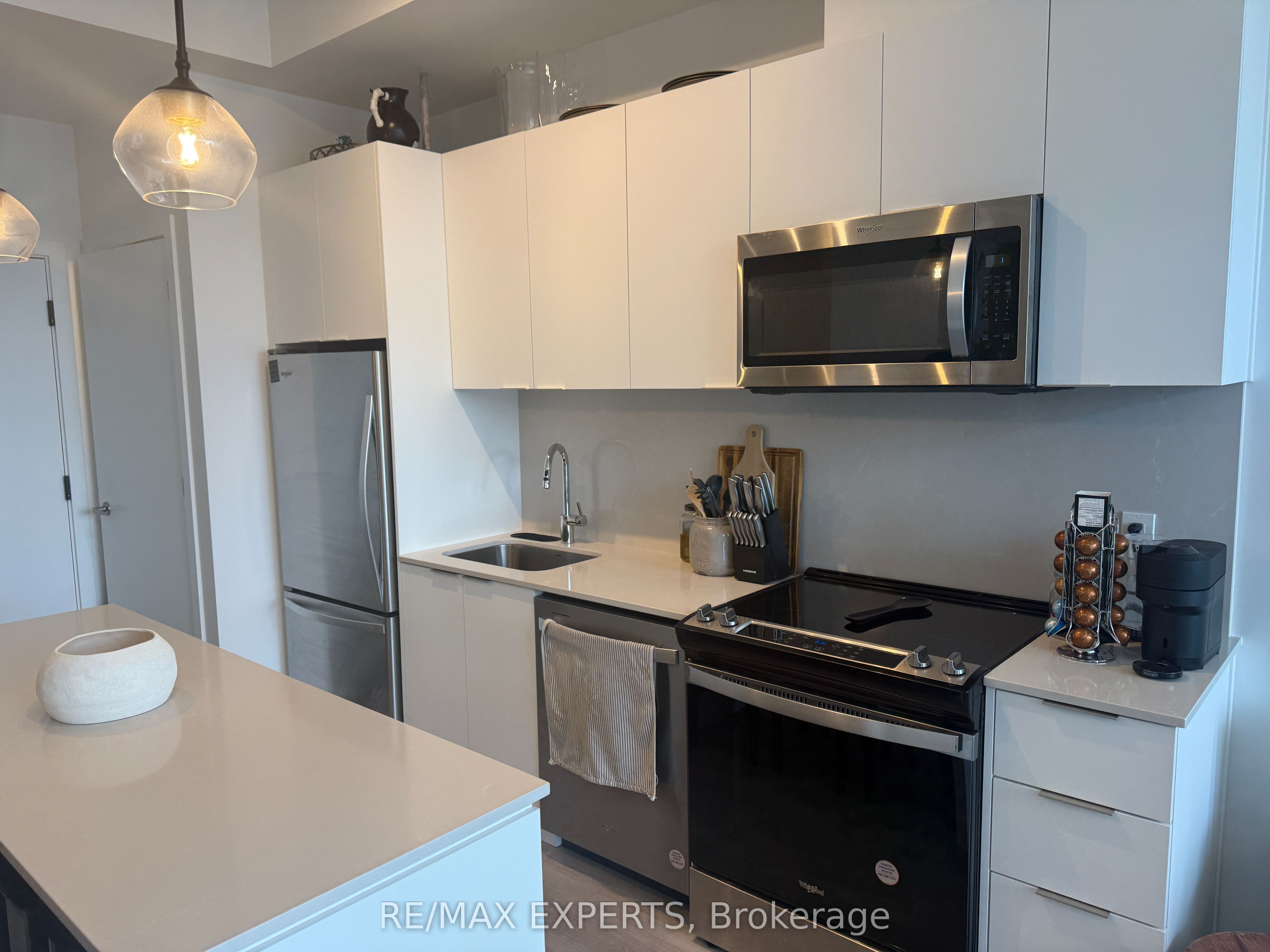 760 Whitlock Avenue 806