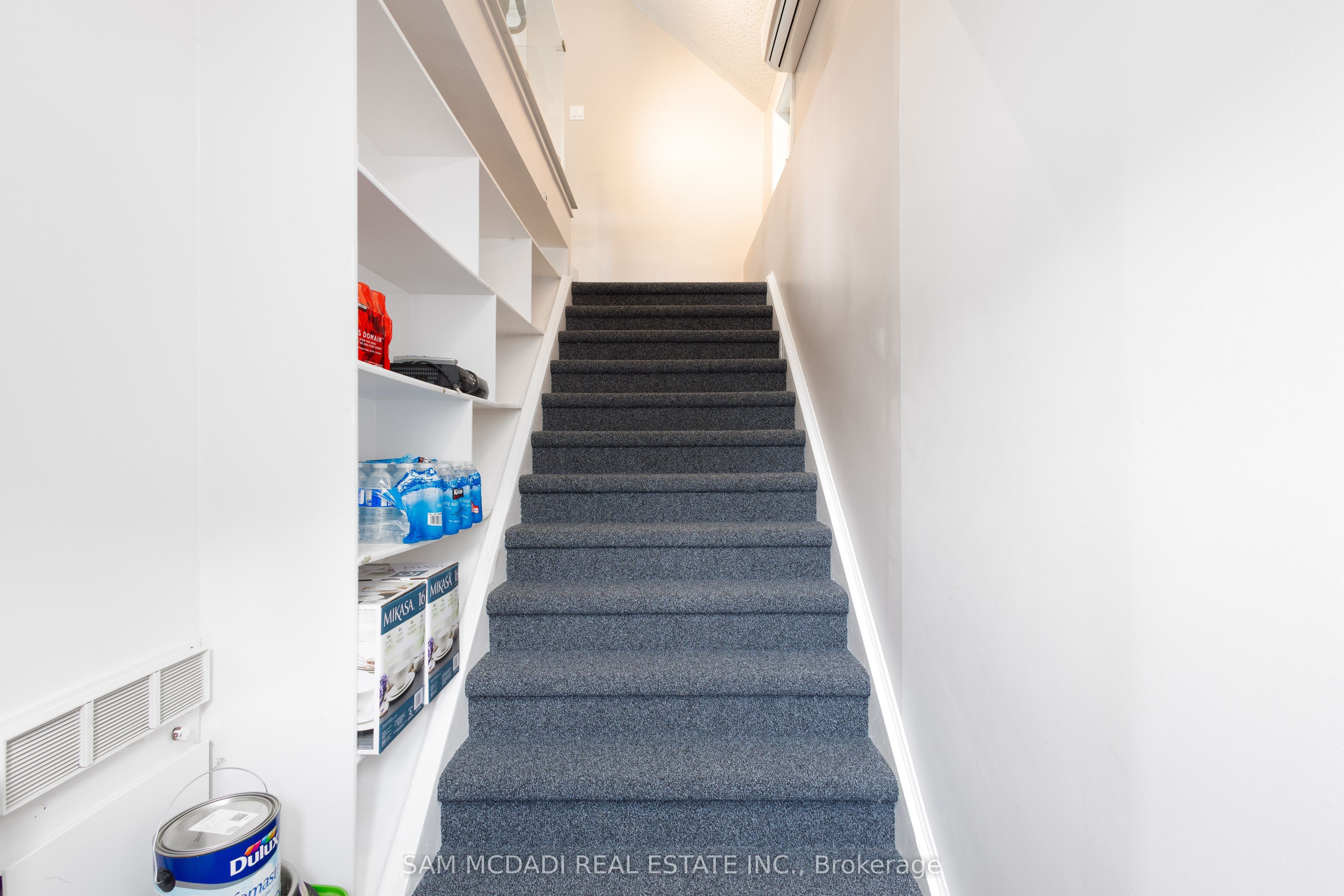 14011 Trafalgar Road Upper