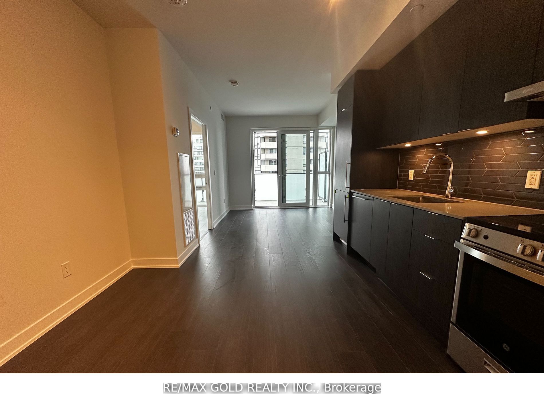 430 Square One Drive 1109
