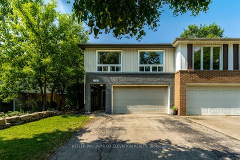 1555 Newlands Crescent Burlington ON L7M 1P1