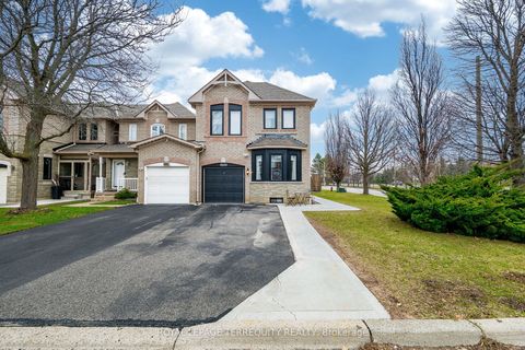 6039 Castlegrove Court Mississauga ON L5N 7A8